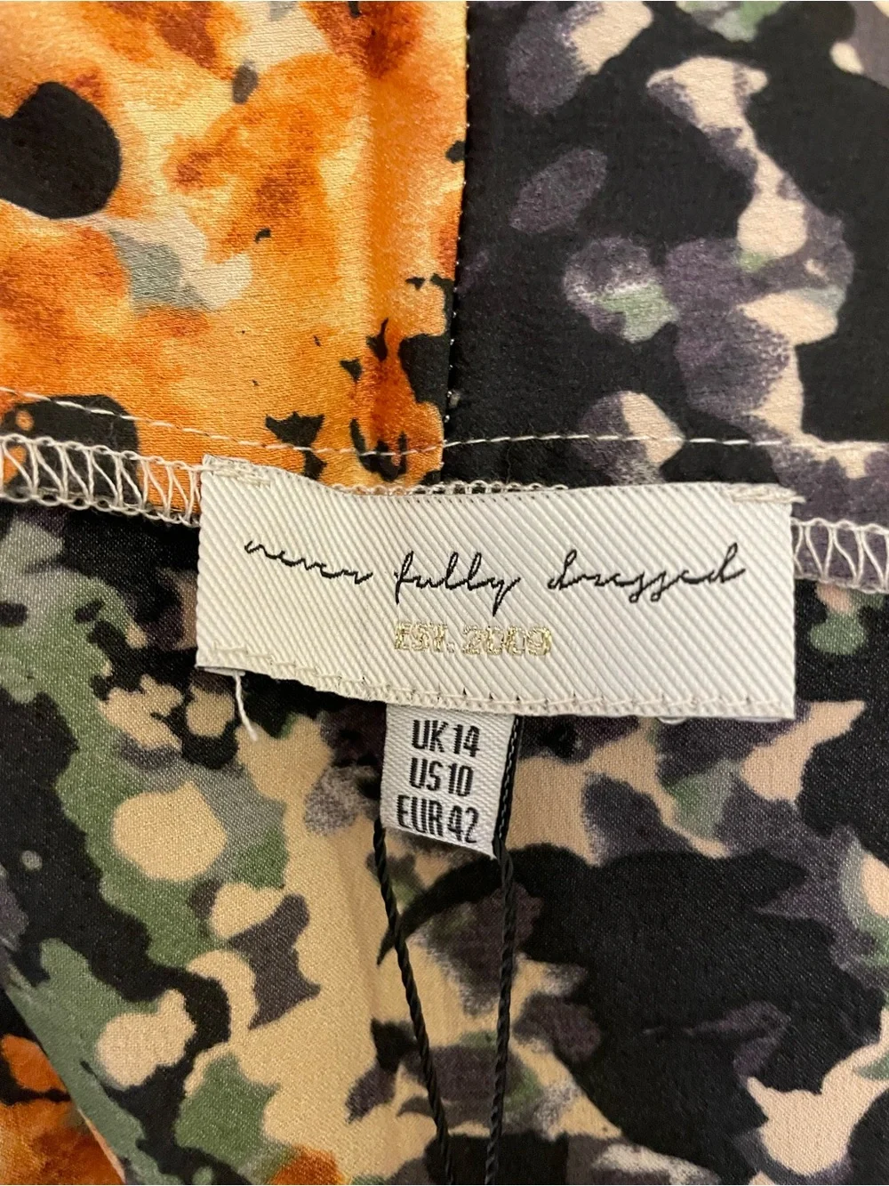Floral Print Tie-Waist Jaspre Skirt in Navy Bloom